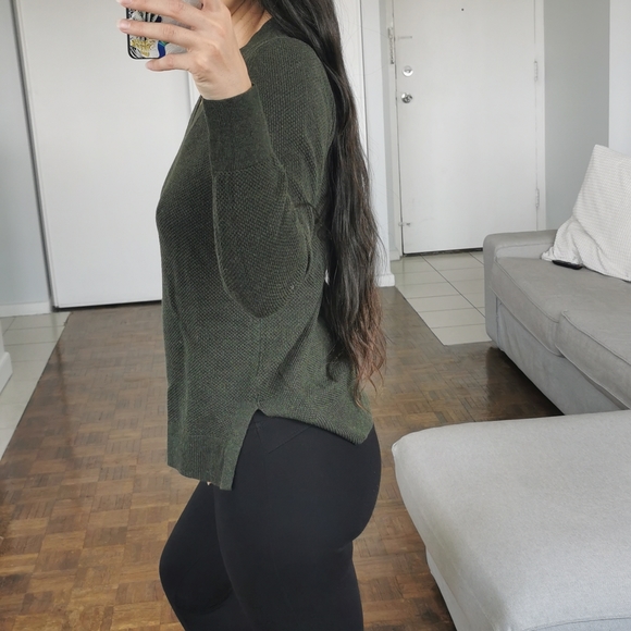 GAP GREEN SWEATER - Picture 3 of 3